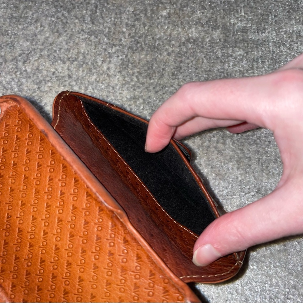 Vaja Wallet iPhone 13 MagSafe Leather Case - Picture 11 of 11